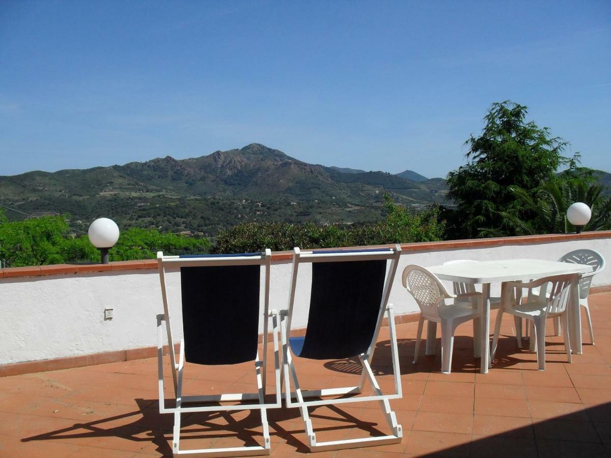 I Salici Apartment Каполивери Екстериор снимка